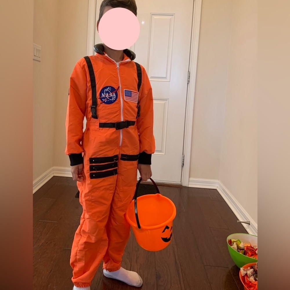 Children’s Halloween costume. NASA Explorer, Size M (8-10)